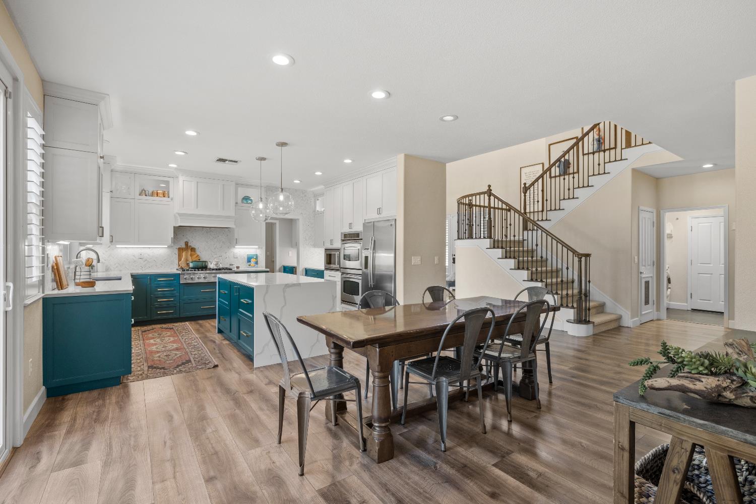 Detail Gallery Image 14 of 84 For 2864 Aberdeen Ln, El Dorado Hills,  CA 95762 - 5 Beds | 3 Baths