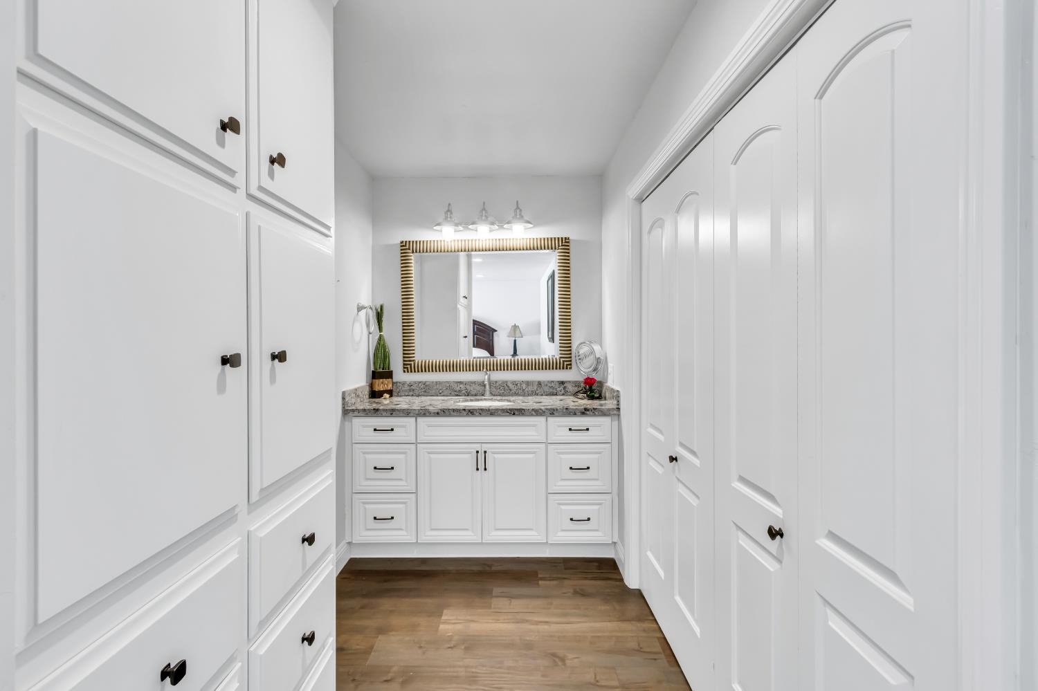 Detail Gallery Image 40 of 94 For 590 Kevington Ct, Sacramento,  CA 95864 - 4 Beds | 3/1 Baths