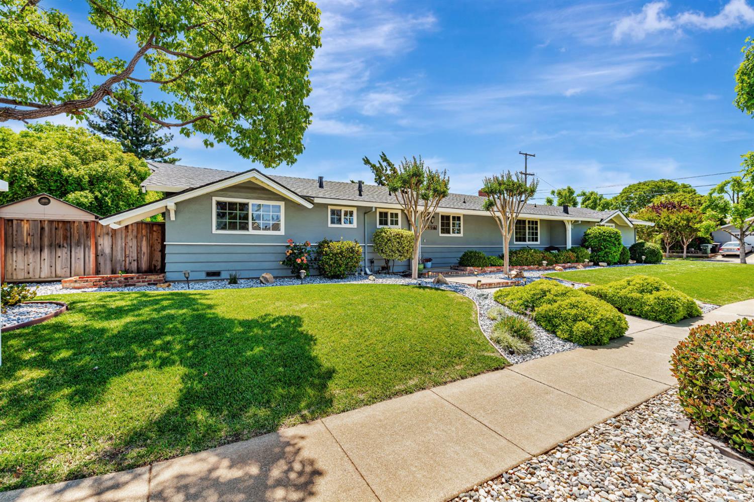 Detail Gallery Image 2 of 42 For 1498 Duncan Dr, Concord,  CA 94521 - 3 Beds | 2 Baths