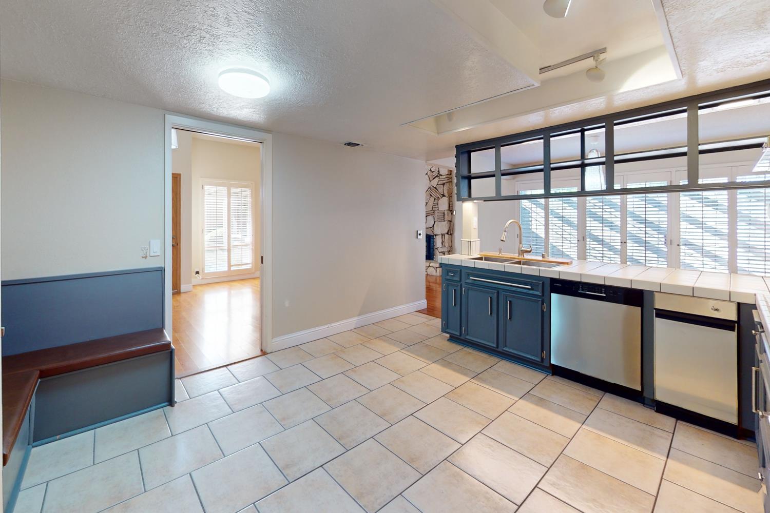 Detail Gallery Image 32 of 75 For 608 College St #11,  Woodland,  CA 95695 - 3 Beds | 2/1 Baths