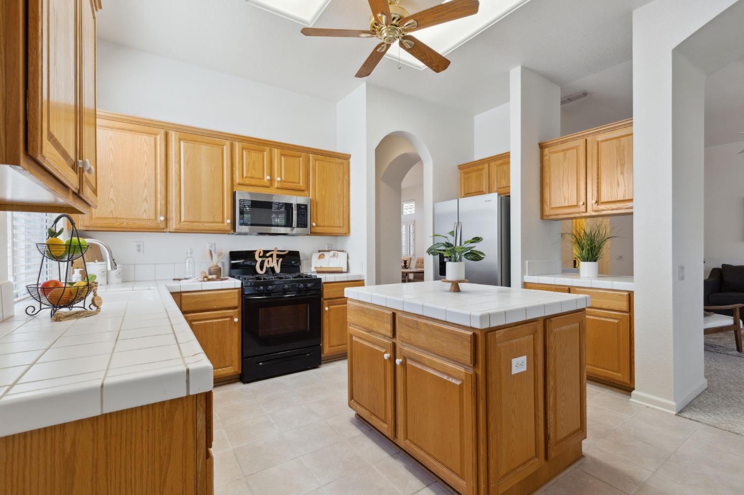 Detail Gallery Image 15 of 38 For 5237 Sugar Pine Loop, Roseville,  CA 95747 - 2 Beds | 2 Baths