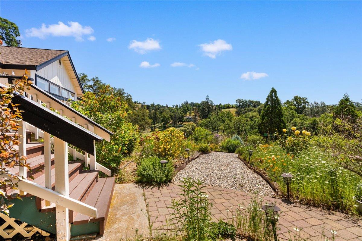 Detail Gallery Image 29 of 66 For 20088 Peyton Pl, Grass Valley,  CA 95949 - 4 Beds | 3 Baths
