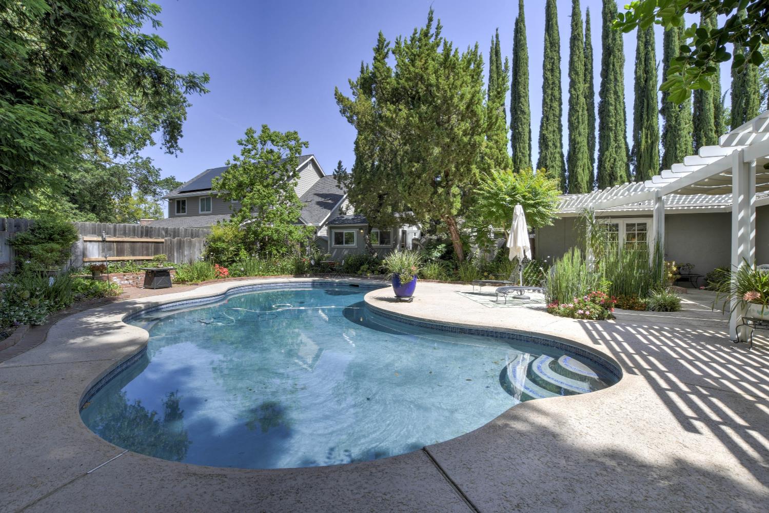 Detail Gallery Image 34 of 46 For 3401 Norris Ave, Sacramento,  CA 95821 - 4 Beds | 2/1 Baths