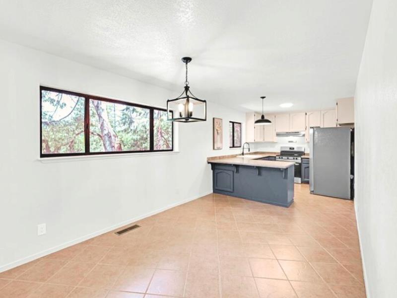 Francis Drive, Grass Valley, California image 8