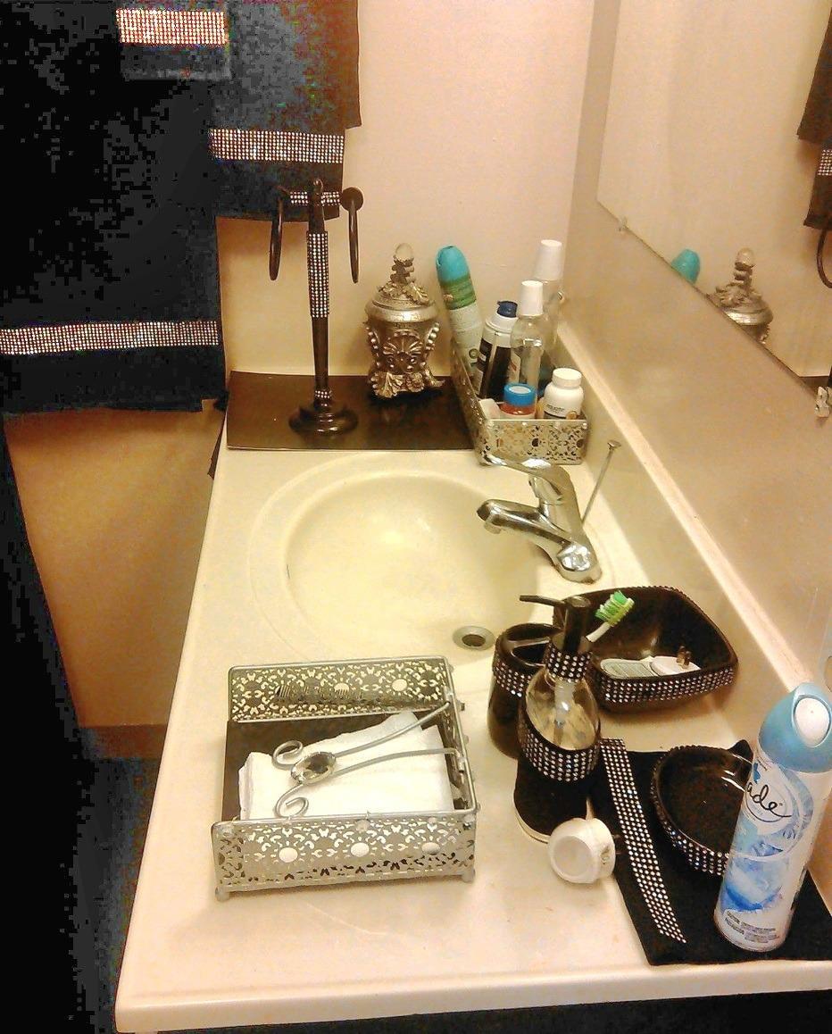 Detail Gallery Image 6 of 17 For 8106 Holly St, Oakland,  CA 94621 - 2 Beds | 2 Baths