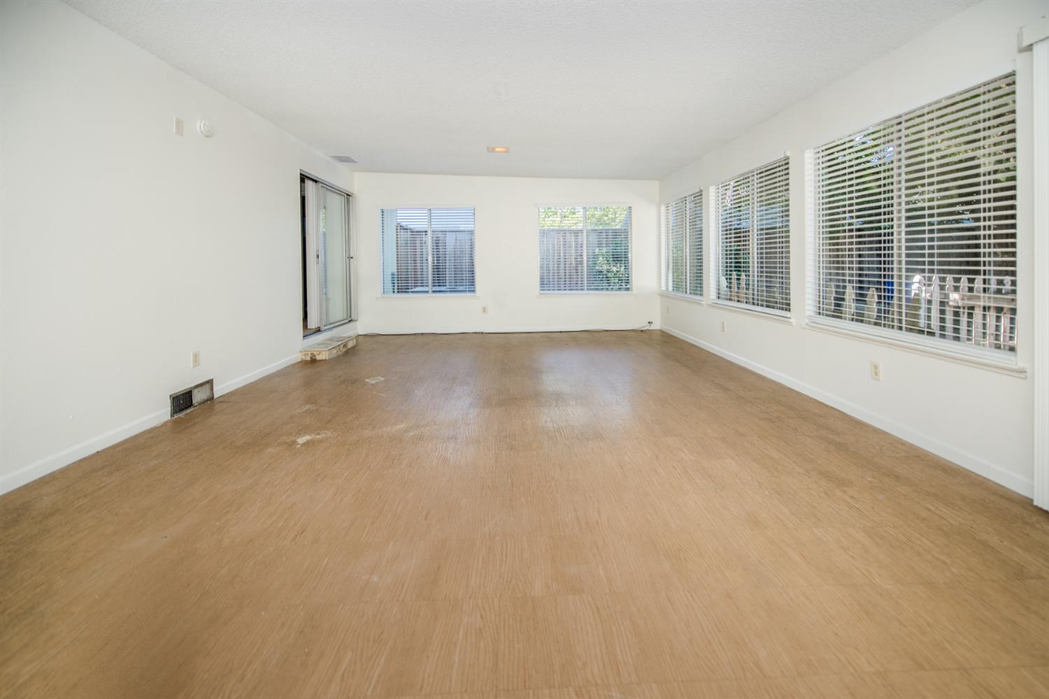 Detail Gallery Image 29 of 62 For 744 Cleveland, Woodland,  CA 95695 - 3 Beds | 2/1 Baths