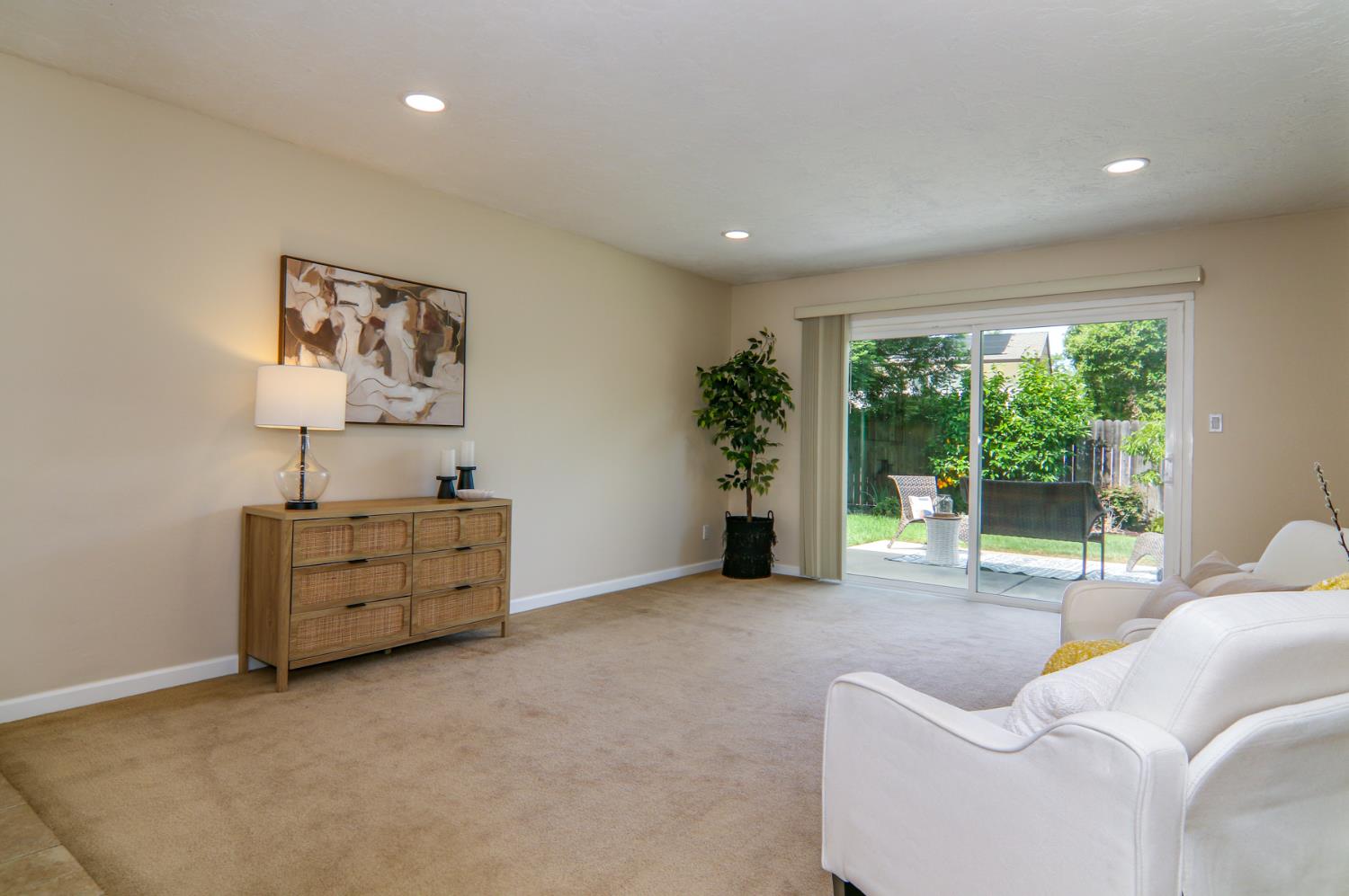 Detail Gallery Image 27 of 38 For 4949 Hillridge Way, Fair Oaks,  CA 95628 - 3 Beds | 2 Baths