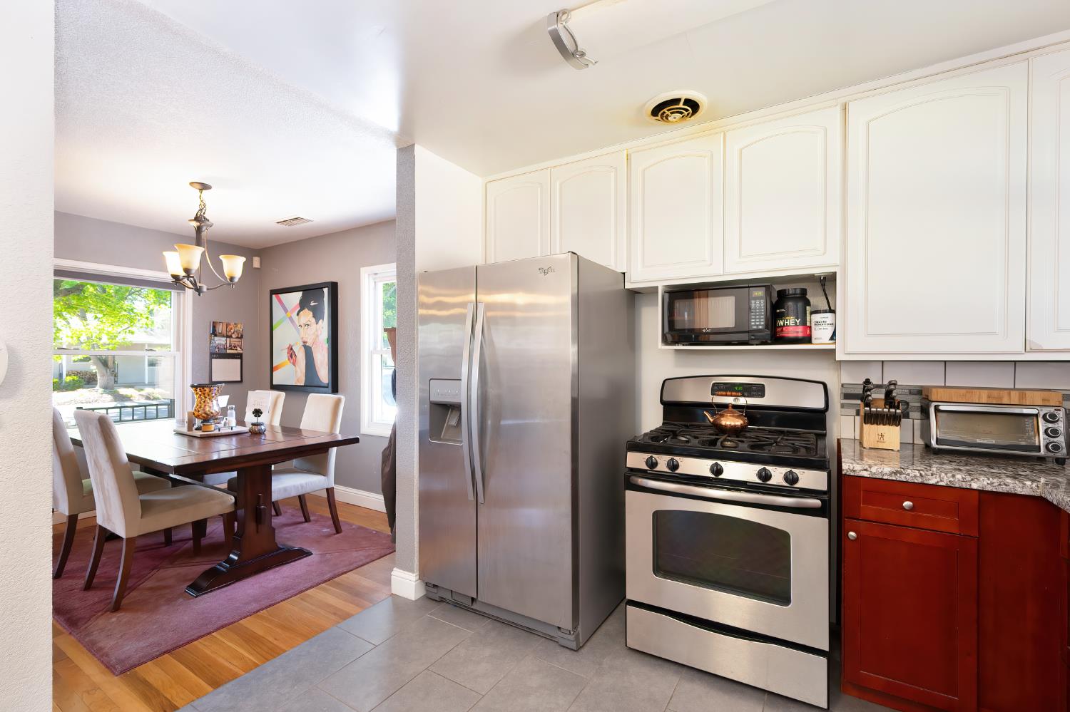 Detail Gallery Image 7 of 20 For 3723 61st St, Sacramento,  CA 95820 - 3 Beds | 1 Baths