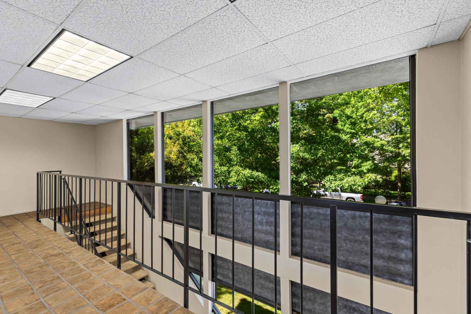 Detail Gallery Image 25 of 33 For 420 W Pine St, Lodi,  CA 95240 - – Beds | – Baths