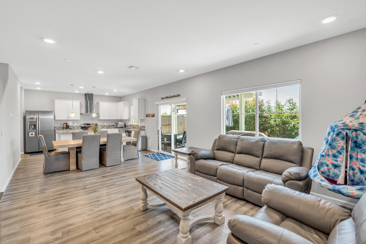 Detail Gallery Image 10 of 57 For 7225 Star Trail Way, Roseville,  CA 95747 - 4 Beds | 3 Baths