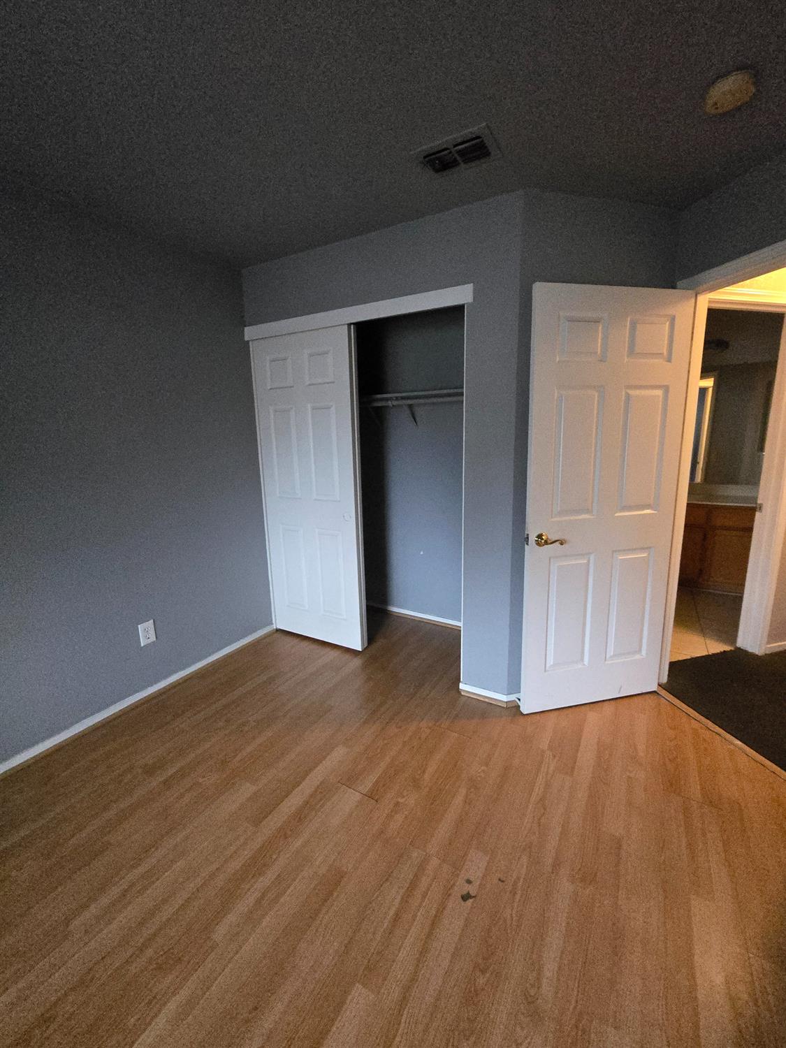 Detail Gallery Image 24 of 49 For 3634 Whispering Creek Cir, Stockton,  CA 95219 - 3 Beds | 2/1 Baths