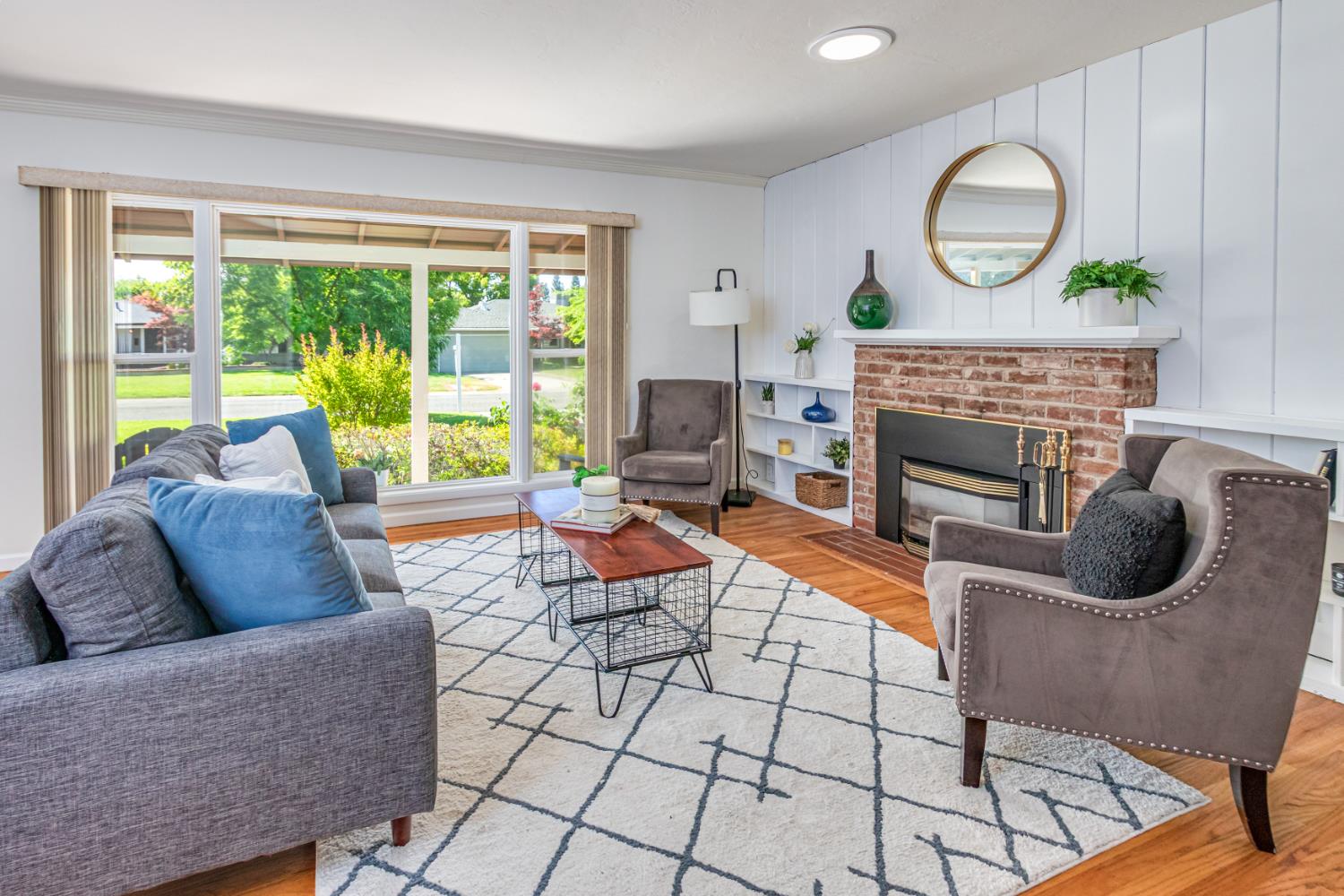Detail Gallery Image 5 of 36 For 1229 Fitch Way, Sacramento,  CA 95864 - 3 Beds | 2 Baths