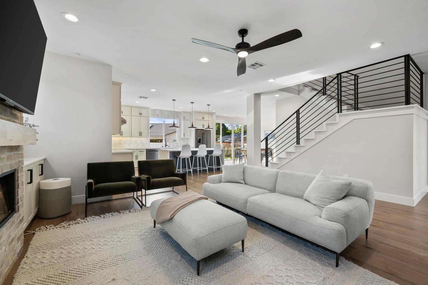Detail Gallery Image 8 of 51 For 4020 Della Ct, Rocklin,  CA 95677 - 4 Beds | 2/1 Baths