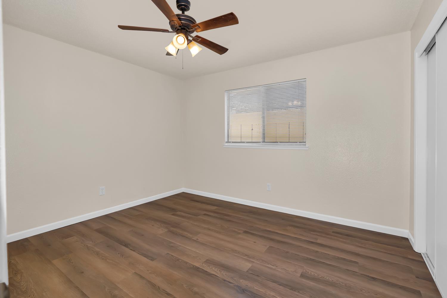 Detail Gallery Image 9 of 30 For 732 Bristlecone Way, Modesto,  CA 95351 - 3 Beds | 2 Baths