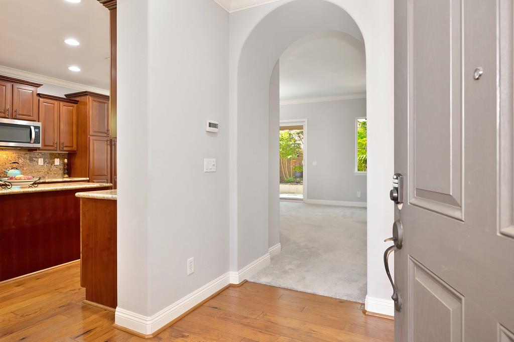 Detail Gallery Image 9 of 99 For 190 Montilla Cir, Sacramento,  CA 95835 - 2 Beds | 2 Baths