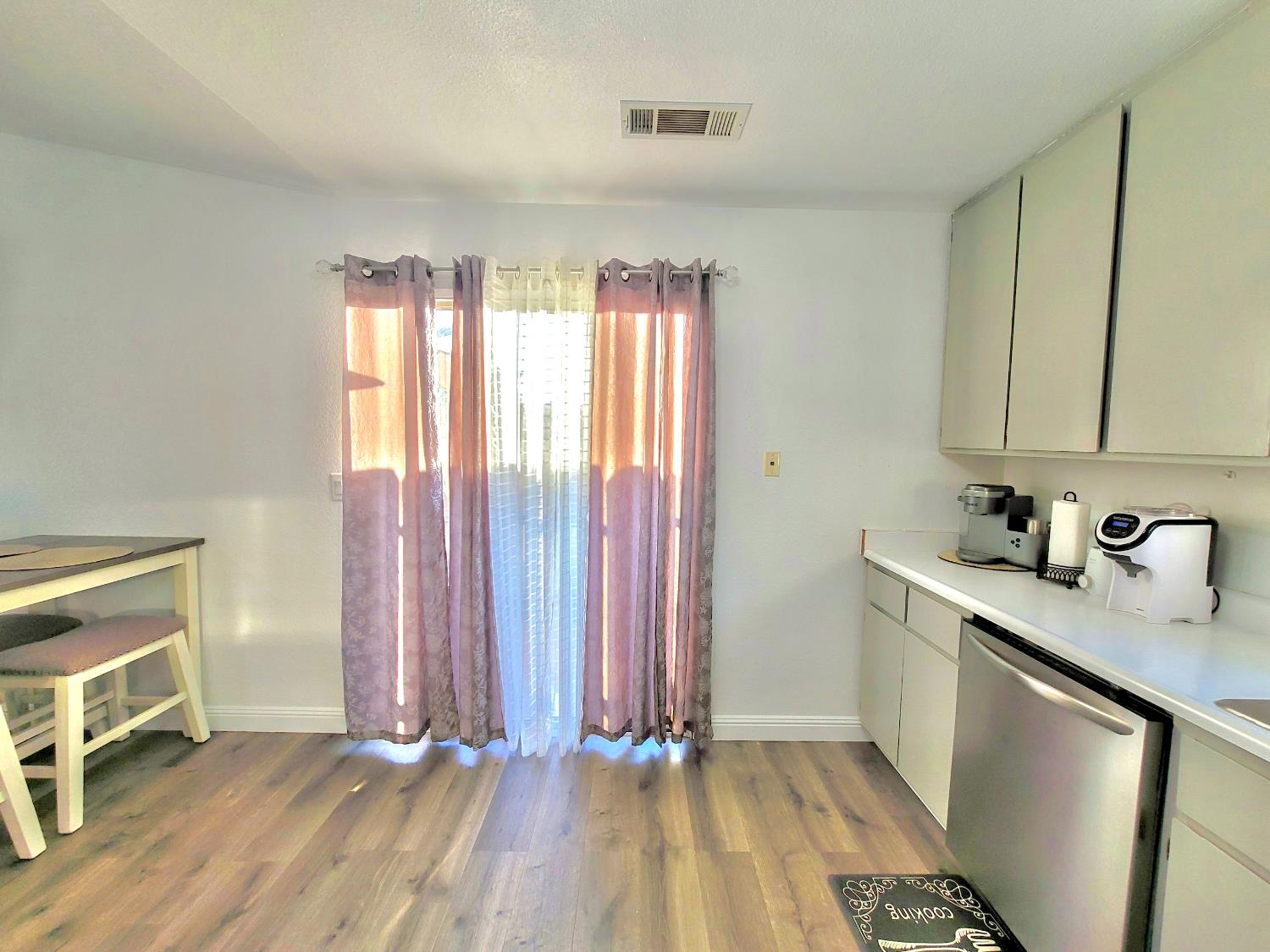 Detail Gallery Image 12 of 30 For 1485 Hansen Ave, Merced,  CA 95340 - 3 Beds | 2 Baths
