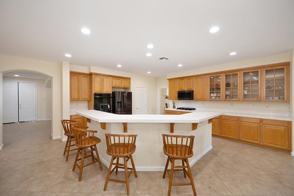 Detail Gallery Image 17 of 71 For 10317 Moura Ct, Elk Grove,  CA 95757 - 4 Beds | 2/1 Baths