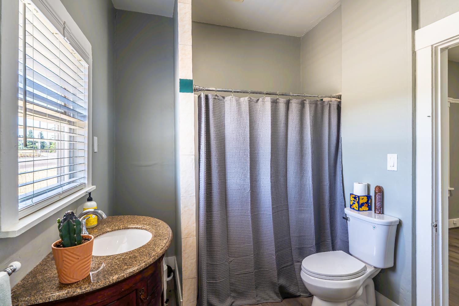 Detail Gallery Image 4 of 33 For 19435 East St, Woodland,  CA 95776 - – Beds | – Baths