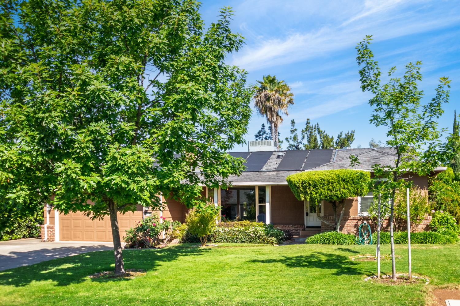 Detail Gallery Image 1 of 36 For 1229 Fitch Way, Sacramento,  CA 95864 - 3 Beds | 2 Baths