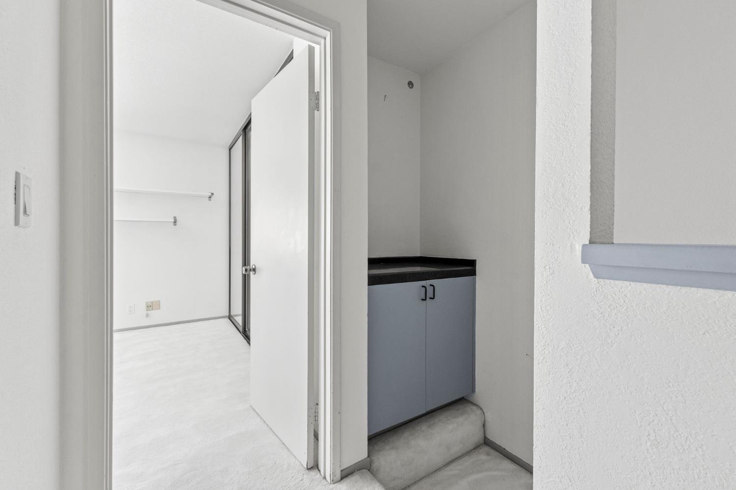 Detail Gallery Image 24 of 41 For 3124 Swallows Nest Dr, Sacramento,  CA 95833 - 2 Beds | 1/1 Baths