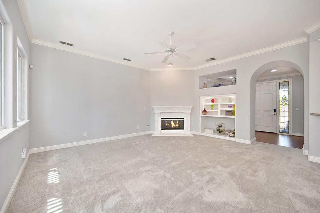 Detail Gallery Image 12 of 99 For 190 Montilla Cir, Sacramento,  CA 95835 - 2 Beds | 2 Baths