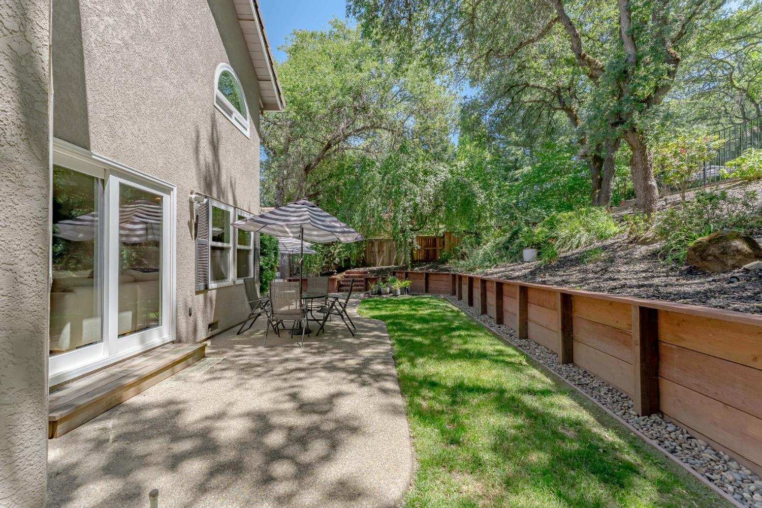 Detail Gallery Image 32 of 45 For 2010 Sheffield Dr, El Dorado Hills,  CA 95762 - 4 Beds | 3 Baths