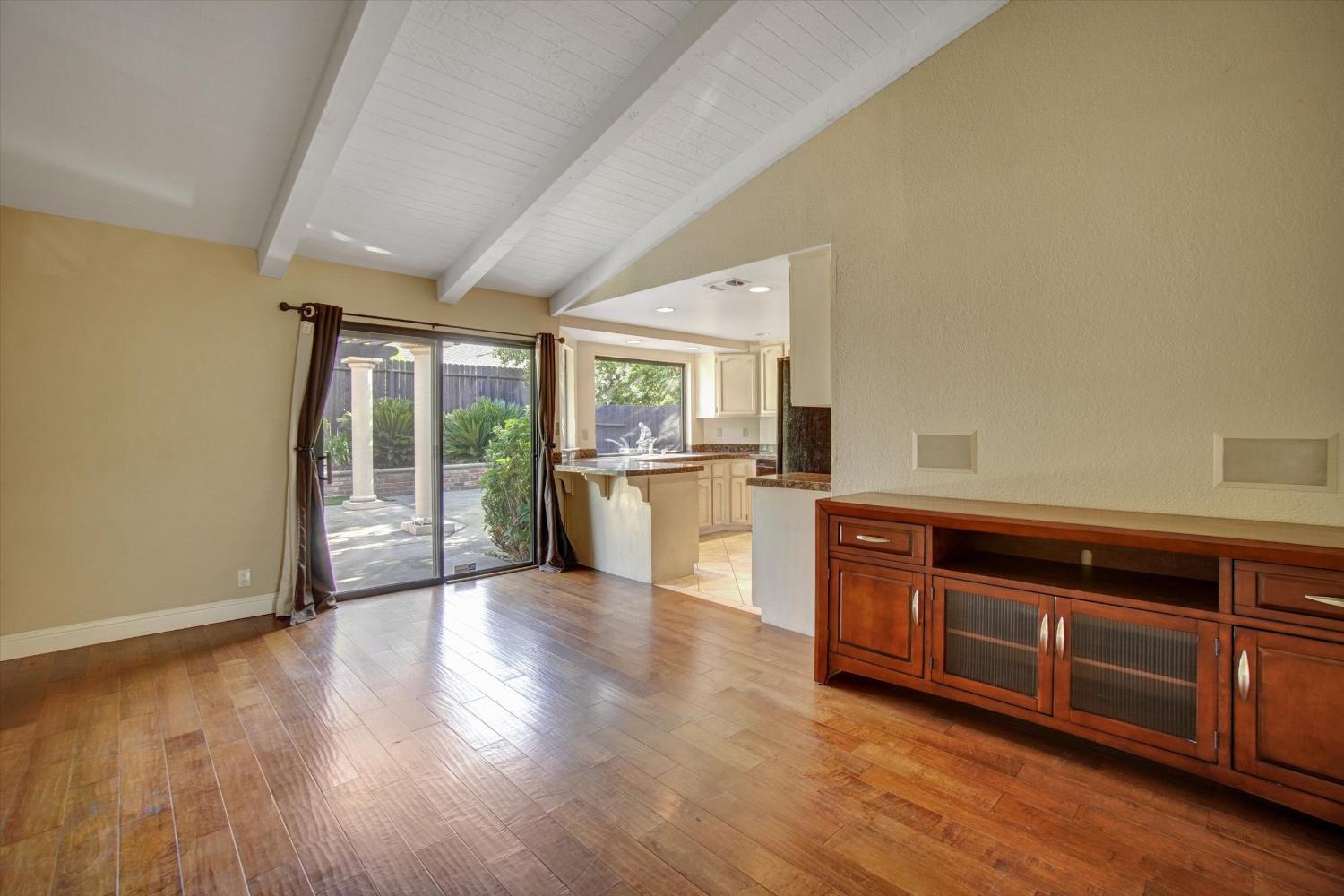 Detail Gallery Image 35 of 49 For 11161 Utopia River Ct, Rancho Cordova,  CA 95670 - 3 Beds | 2 Baths
