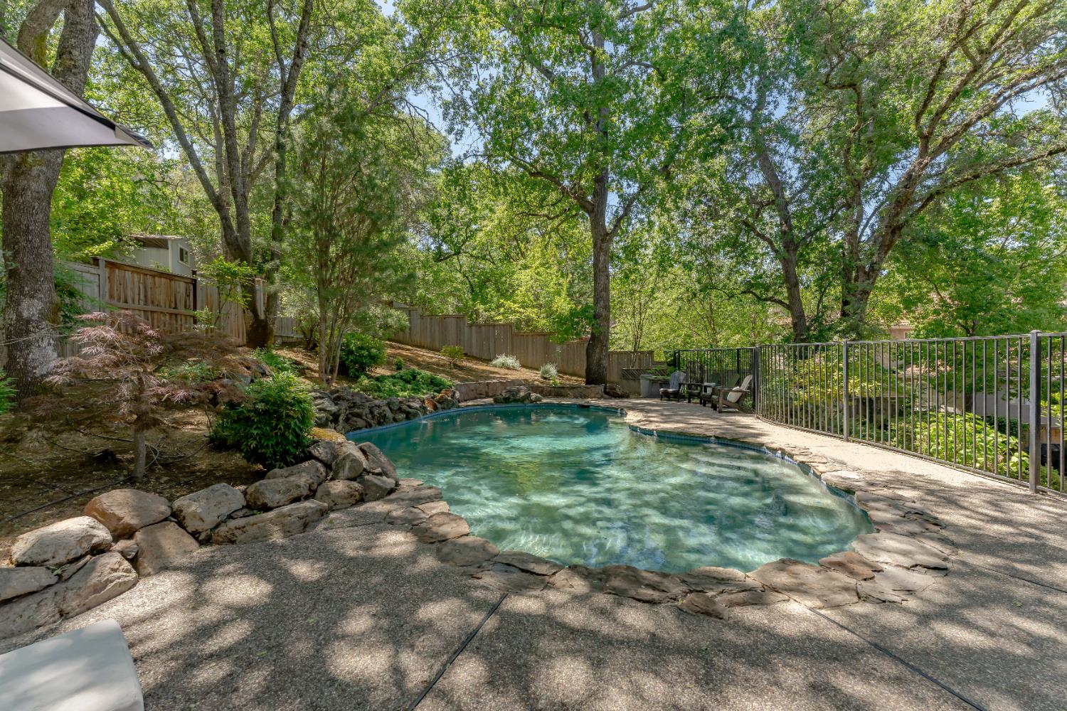 Detail Gallery Image 30 of 45 For 2010 Sheffield Dr, El Dorado Hills,  CA 95762 - 4 Beds | 3 Baths