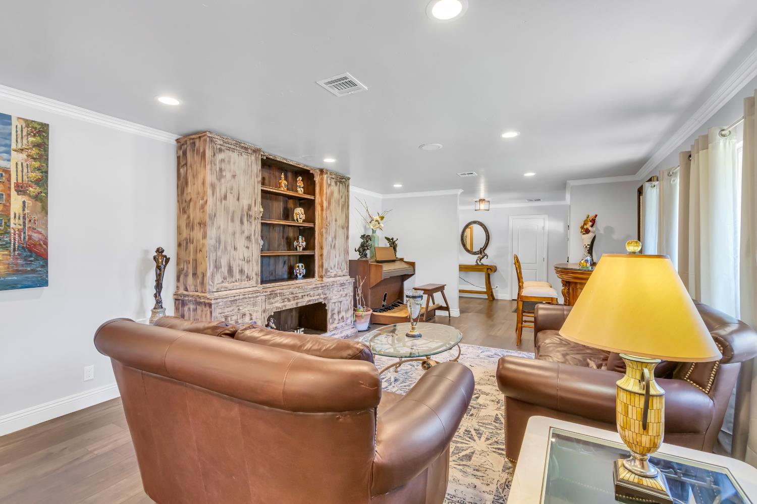 Detail Gallery Image 21 of 94 For 590 Kevington Ct, Sacramento,  CA 95864 - 4 Beds | 3/1 Baths