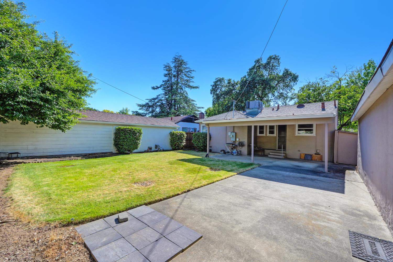 Detail Gallery Image 20 of 20 For 3723 61st St, Sacramento,  CA 95820 - 3 Beds | 1 Baths