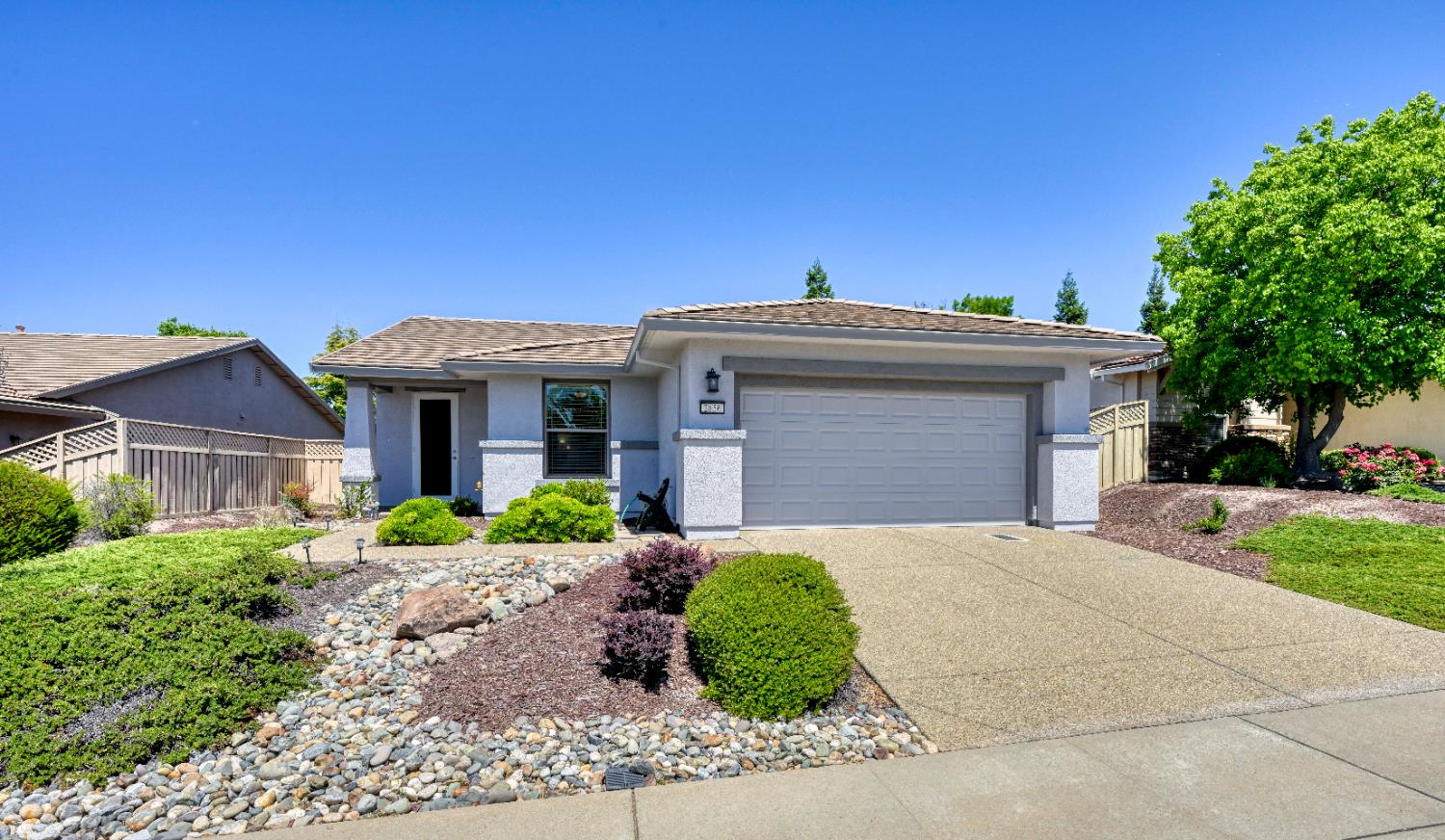 Detail Gallery Image 2 of 19 For 2856 Black Hawk Ln, Lincoln,  CA 95648 - 2 Beds | 2 Baths