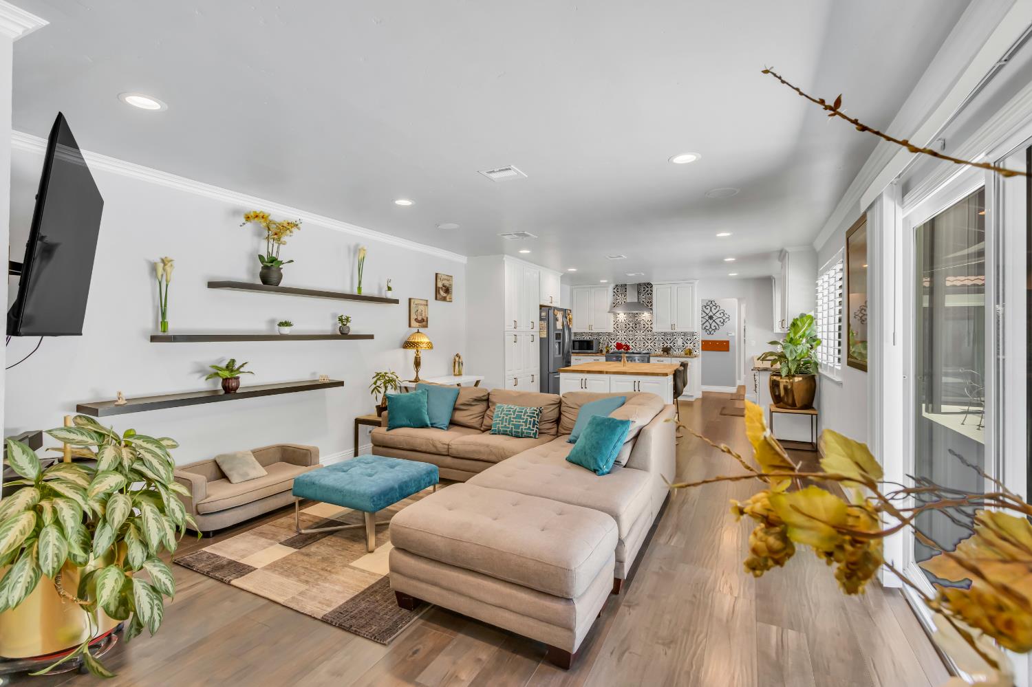 Detail Gallery Image 48 of 94 For 590 Kevington Ct, Sacramento,  CA 95864 - 4 Beds | 3/1 Baths