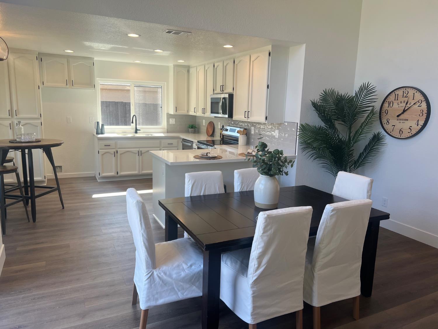 Detail Gallery Image 21 of 45 For 1505 Danica Way, Sacramento,  CA 95833 - 3 Beds | 2 Baths