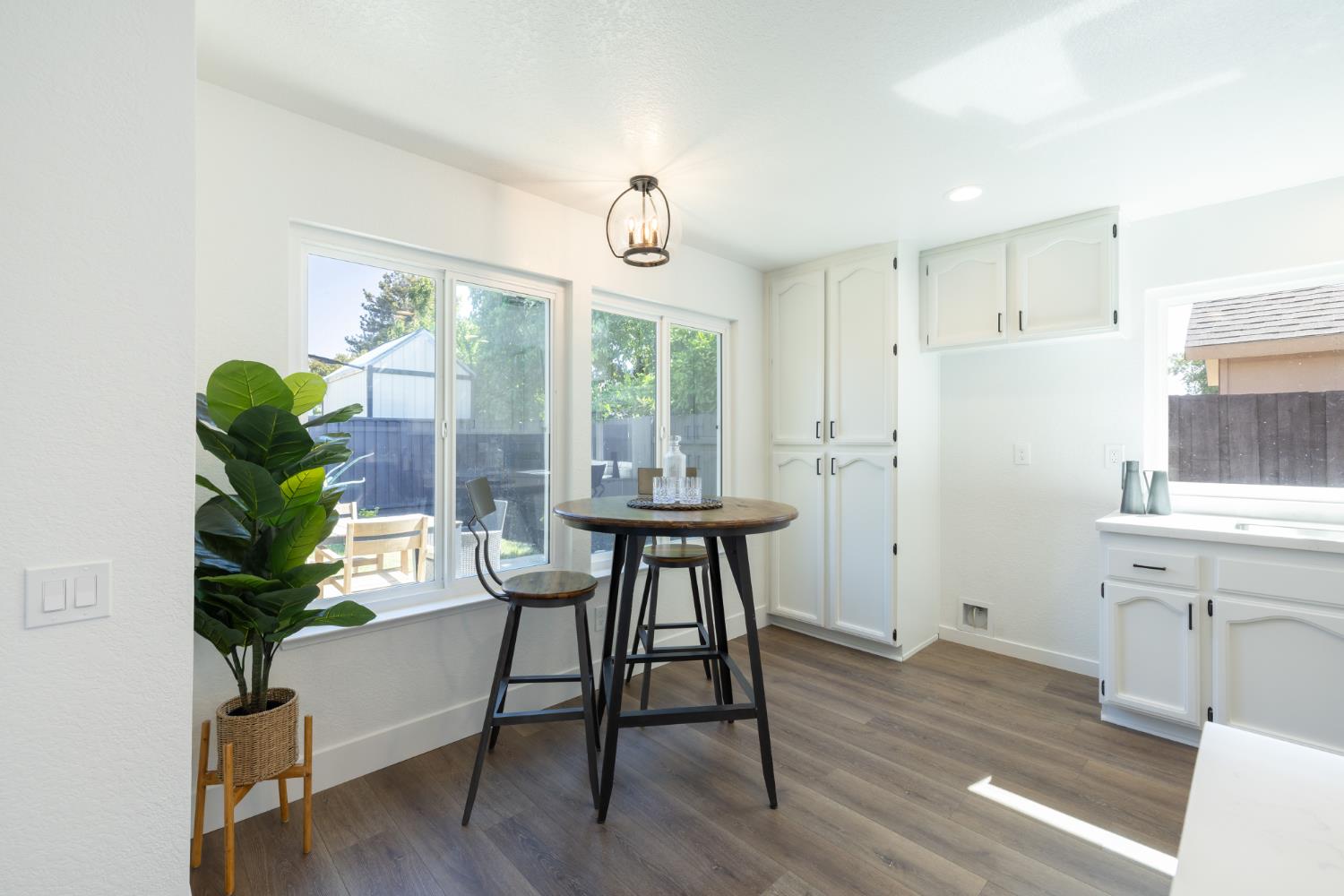 Detail Gallery Image 19 of 45 For 1505 Danica Way, Sacramento,  CA 95833 - 3 Beds | 2 Baths