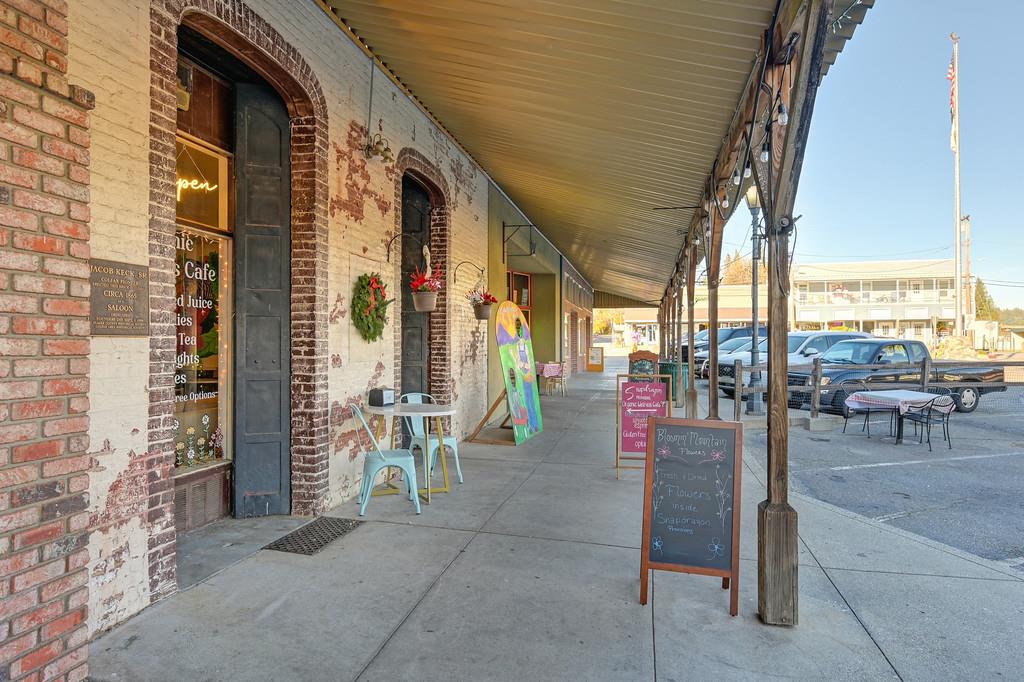 Detail Gallery Image 2 of 48 For 38 N Main St, Colfax,  CA 95713 - – Beds | – Baths