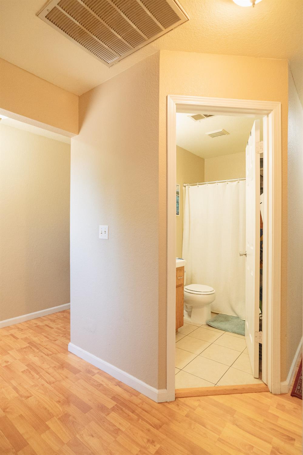 Detail Gallery Image 27 of 35 For 310 Buena Vista Ct, Merced,  CA 95348 - 4 Beds | 2/1 Baths
