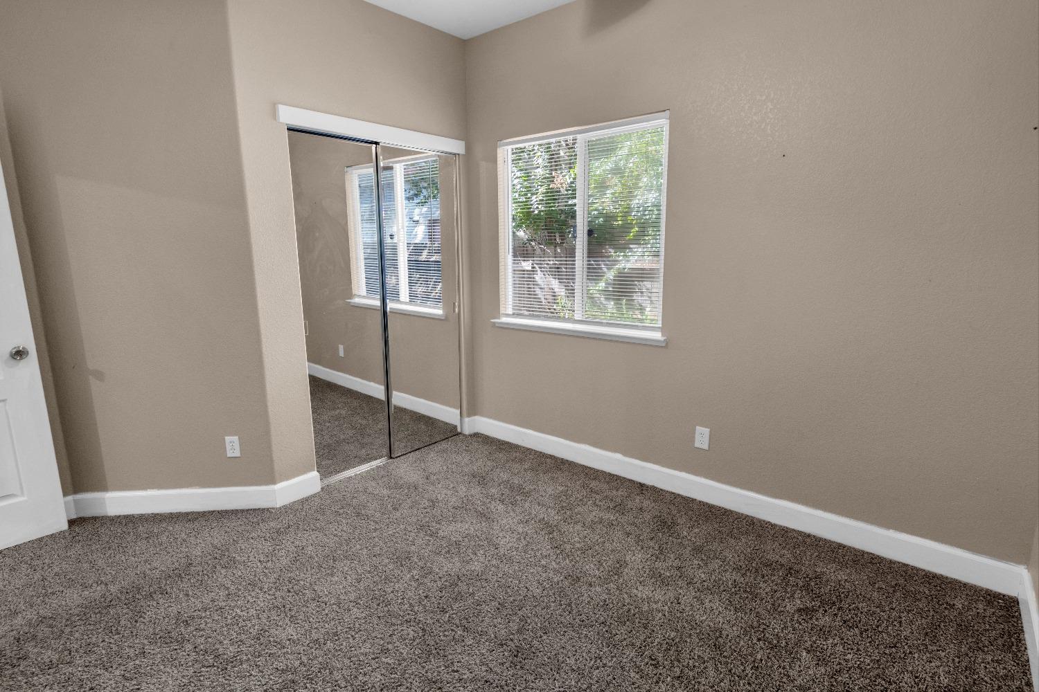 Detail Gallery Image 7 of 49 For 3510 Iron Canyon Cir, Stockton,  CA 95209 - 5 Beds | 3 Baths