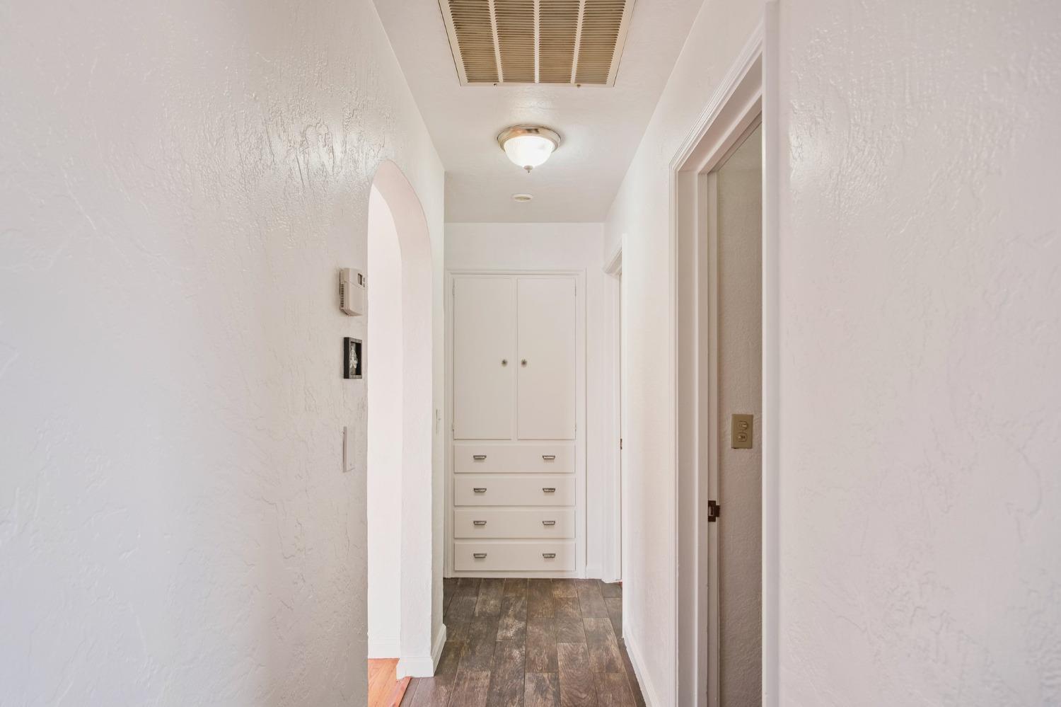 Detail Gallery Image 13 of 31 For 1224 N Central Ave, Modesto,  CA 95351 - 2 Beds | 2 Baths