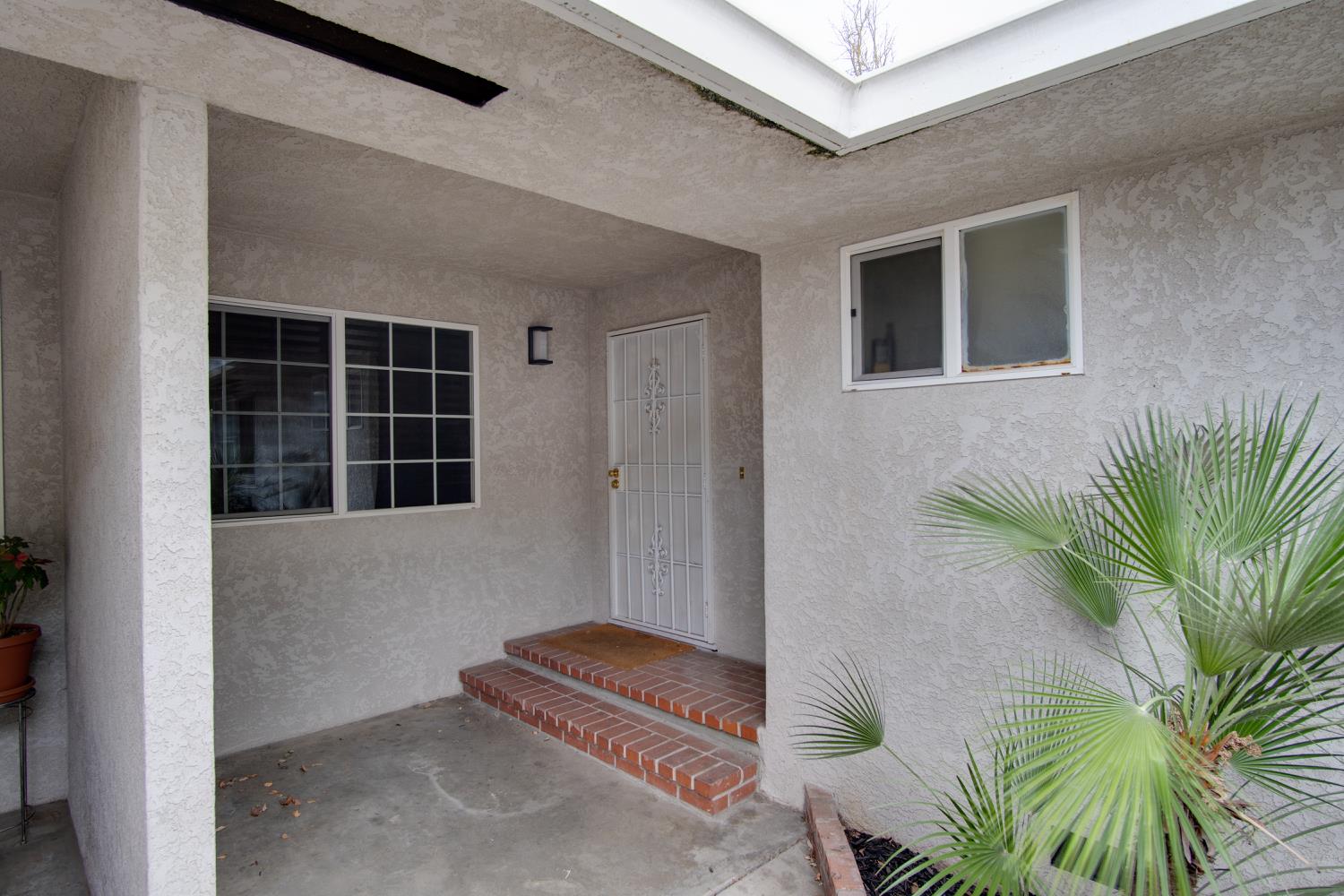 Detail Gallery Image 6 of 43 For 1402 Chapala Way, Modesto,  CA 95355 - – Beds | – Baths