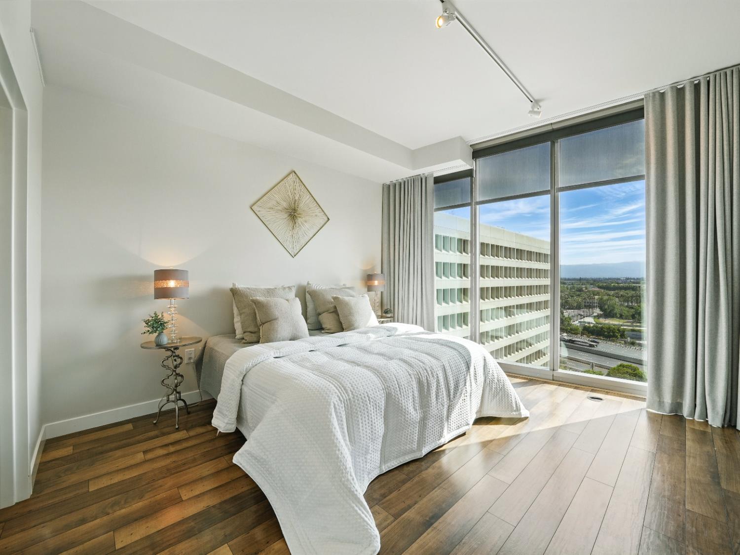 Detail Gallery Image 11 of 22 For 38 N Almaden Blvd #1303,  San Jose,  CA 95110 - 1 Beds | 1 Baths