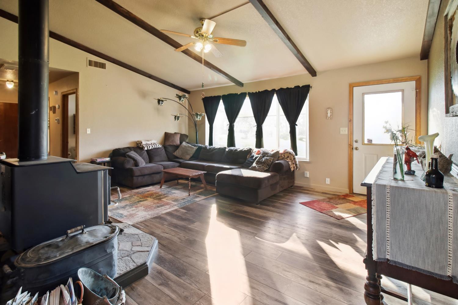 Detail Gallery Image 3 of 65 For 15828 Barney Rd, Plymouth,  CA 95669 - 3 Beds | 3 Baths