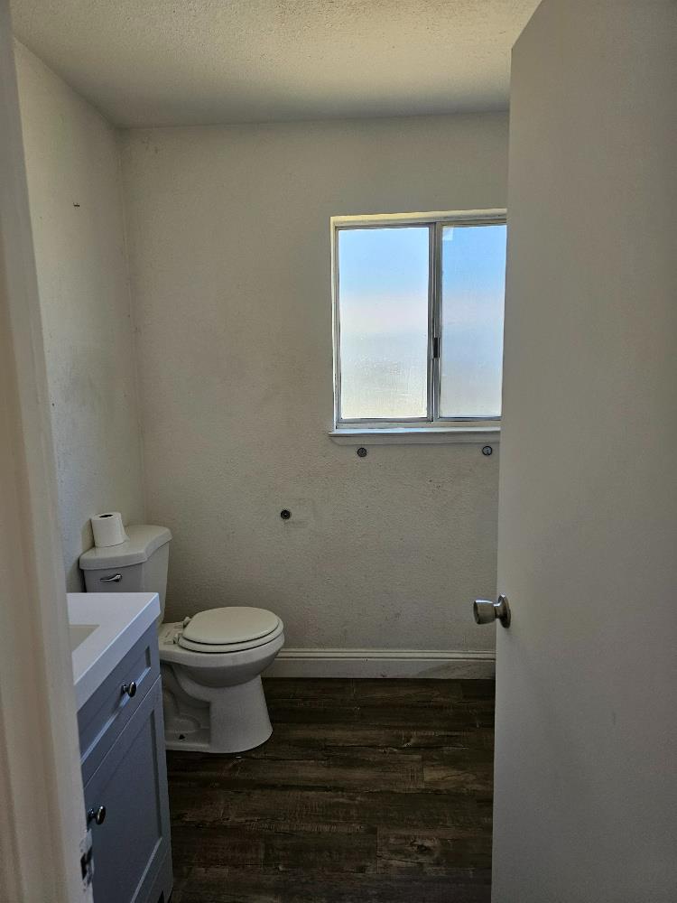 Detail Gallery Image 6 of 15 For 811 San Miguel Ave, Stockton,  CA 95210 - 3 Beds | 2 Baths