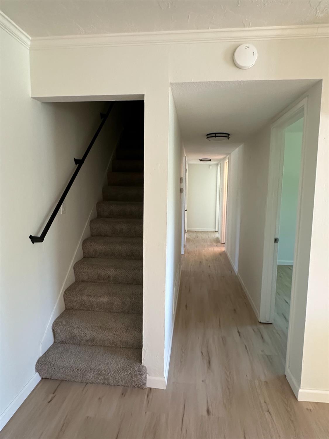 Detail Gallery Image 19 of 44 For 7969 Glenbar Way, Fair Oaks,  CA 95628 - 4 Beds | 2/1 Baths