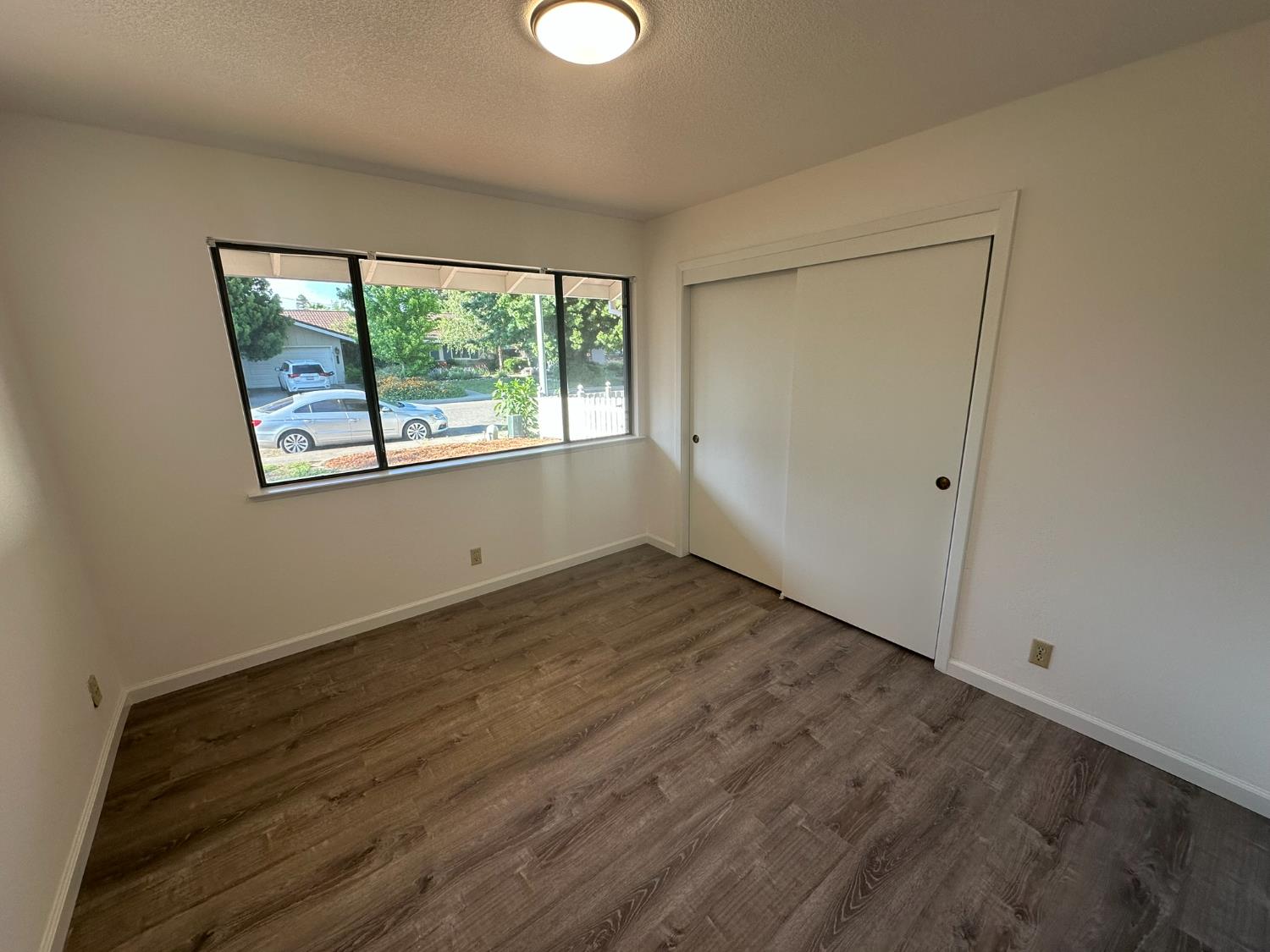 Detail Gallery Image 10 of 28 For 4408 San Ramon Dr, Davis,  CA 95618 - 4 Beds | 2/1 Baths