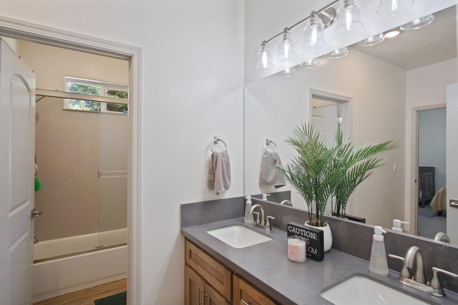 Detail Gallery Image 13 of 67 For 6185 Shelby St, Atwater,  CA 95301 - 4 Beds | 3/1 Baths