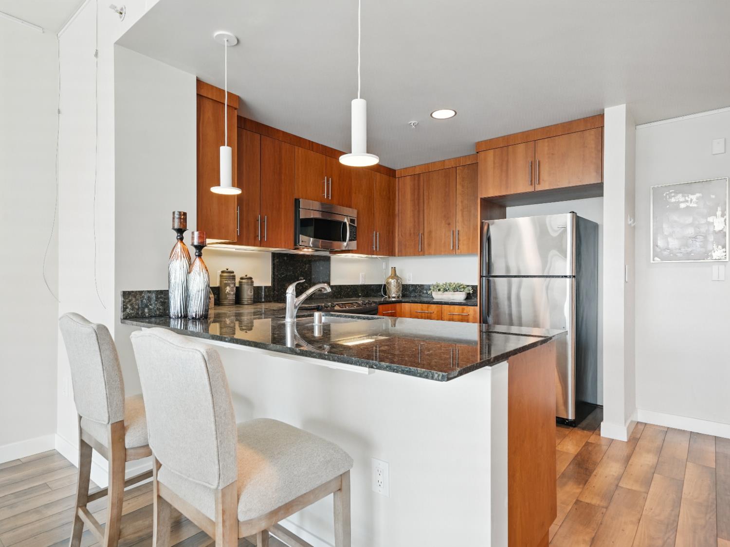 Detail Gallery Image 6 of 22 For 38 N Almaden Blvd #1303,  San Jose,  CA 95110 - 1 Beds | 1 Baths