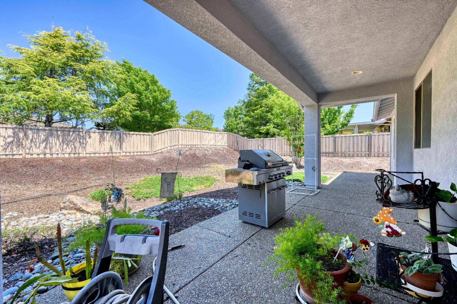 Detail Gallery Image 15 of 19 For 2856 Black Hawk Ln, Lincoln,  CA 95648 - 2 Beds | 2 Baths