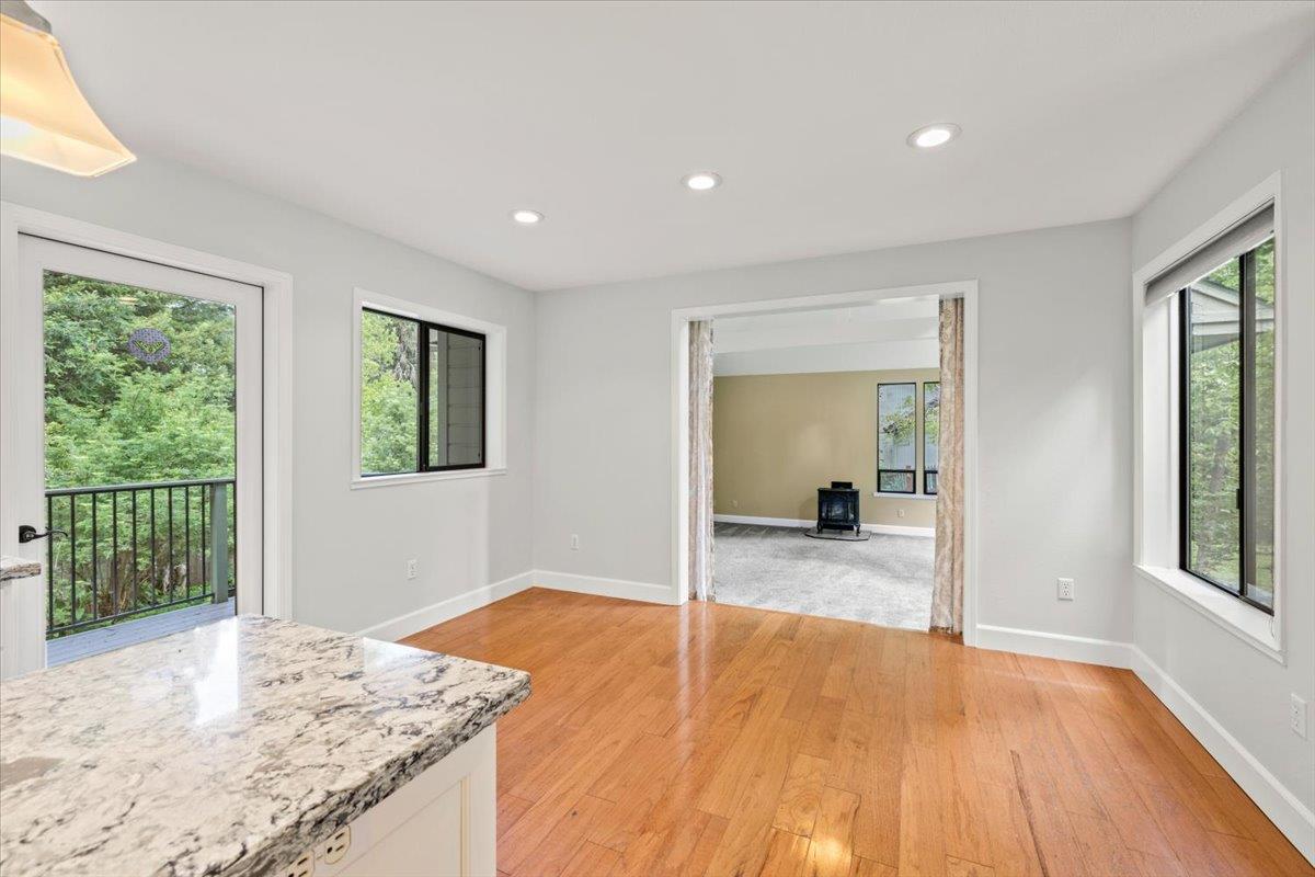 Detail Gallery Image 10 of 56 For 401 Gracie Rd, Nevada City,  CA 95959 - 3 Beds | 2/1 Baths