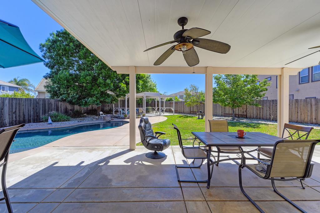 Detail Gallery Image 46 of 71 For 10317 Moura Ct, Elk Grove,  CA 95757 - 4 Beds | 2/1 Baths