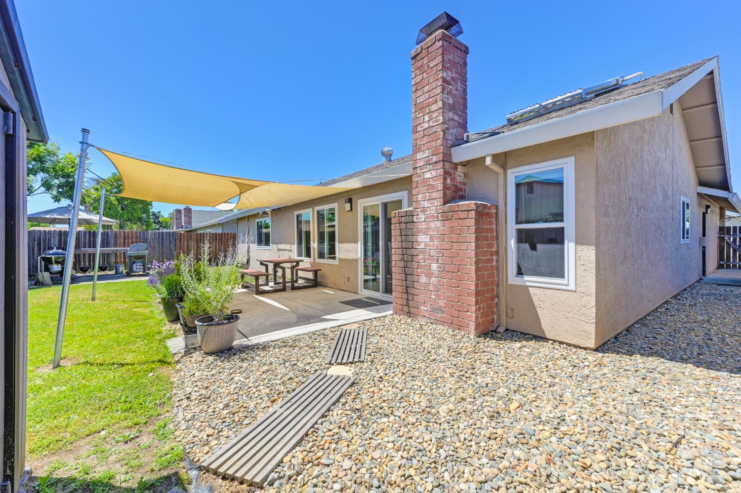 Detail Gallery Image 50 of 52 For 9548 Helio Dr, Sacramento,  CA 95827 - 3 Beds | 2 Baths